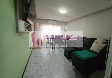 EN VENTA CASA 4 AMBIENTES CON PILETA Y TERRAZA (ESPACIO AEREO PARA EDIFICAR) MAS DUPLEX 2 AMBIENTES Se vende casa 4 ambientes con A TERMINAR- TABLADA   