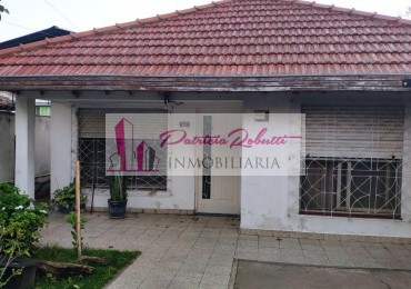 CASA MULTIFAMILIAR CON COCHERA ALDO BONZI