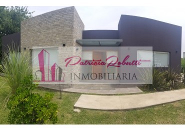 EN ALQUILER CASA 4 AMBIENTES EN GENERAL RODRIGUEZ.