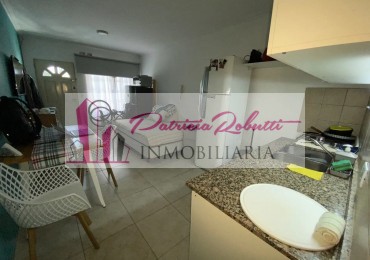 EN VENTA DEPARTAMENTO 2 AMBIENTES CON COCHERA EN MORON.