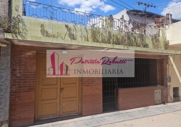EN VENTA CASA 2 AMBIENTES EN  VILLA CELINA- CON TERRAZA IDEAL CONSTRUCCION OPORTUNIDAD