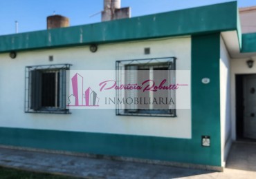 EN VENTA CASA 4 AMB CON PARQUE VILLA CELINA